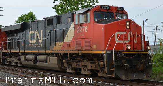 Locomotive CN2276 right side / coté droit